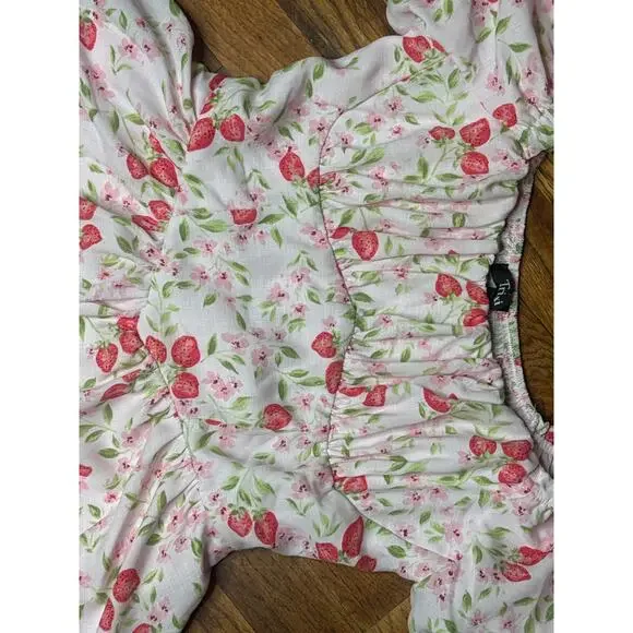 Trixxi White Strawberry Floral Puff Sleeve Dress Women’s Size Large Cottagecore - Picture 2 of 8